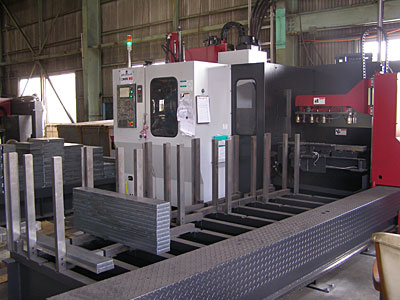 スプライス全自動ドリルマシン